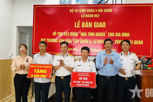 Lễ bàn giao nhà tình nghĩa tặng gia đình quân nhân