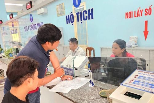 Tổ chức chính quyền địa phương 2 cấp tại TPHCM: Xây dựng cấp xã gần dân, phục vụ tốt việc của dân