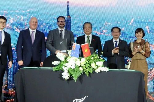 50 năm non sông liền một dải - Bài 12: Công tác đối ngoại TPHCM không ngừng đổi mới và lớn mạnh