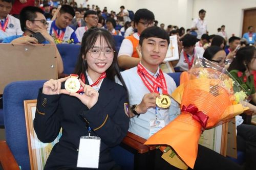 'Chàng trai vàng' Olympic Toán và khát vọng chinh phục AI