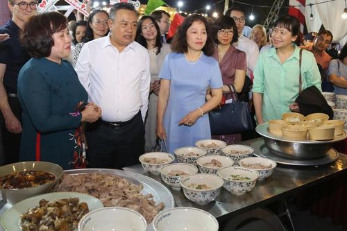 Khai mạc Festival Tinh hoa phở Việt: Thương hiệu vươn tầm thế giới
