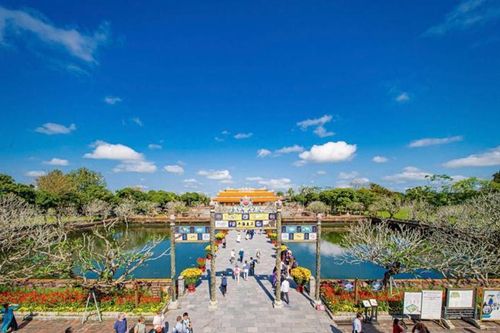 Huế tính đường dài cho du lịch, đặt mục tiêu đón 5 triệu lượt khách trong năm 2025