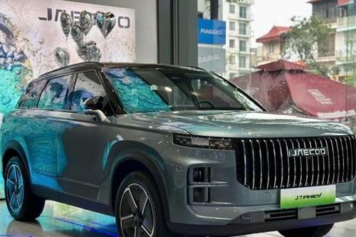 Phân khúc xe hybrid tại Việt Nam tăng sức nóng