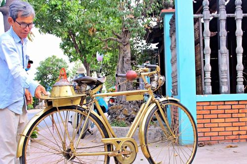 Ông lão miền Tây sở hữu 'báu vật' màu vàng óng, khách trả tiền tỷ không bán