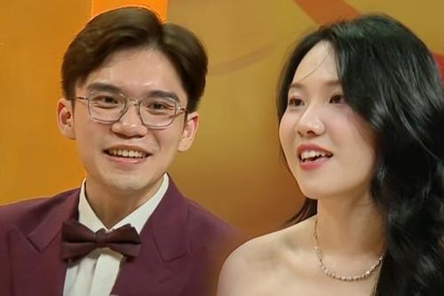 'Phải lòng' cô gái xinh đẹp, chàng trai kém tuổi cầu hôn 4 lần mới thành công