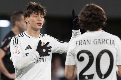 Tin tức về chuyển nhượng 18/4: MU mua Guler, Arsenal lấy Osimhen