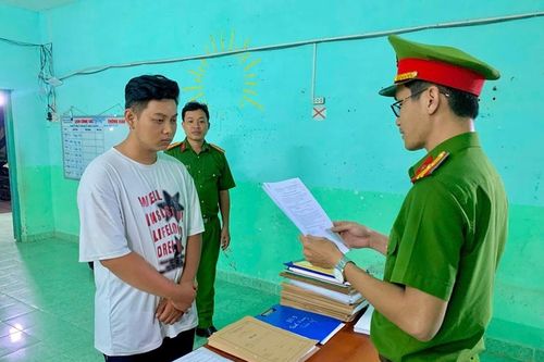 Khởi tố, bắt tạm giam đối tượng cướp tiệm vàng tại Bến Tre