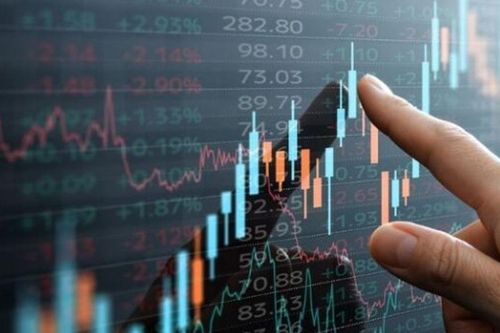 Cổ phiếu cần quan tâm ngày 18/4: Năng lượng khởi sắc, giao dịch nội bộ sôi động