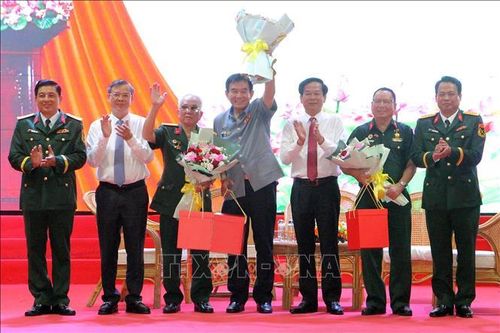 Giao lưu nhân chứng lịch sử, khơi dậy niềm tự hào về chiến thắng 30/4/1975