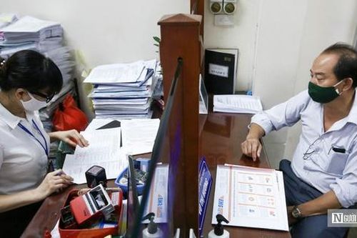 Đề xuất kéo dài tuổi hưu đến 70: Níu kéo người tài cống hiến hay nên nhường chỗ cho lớp trẻ?