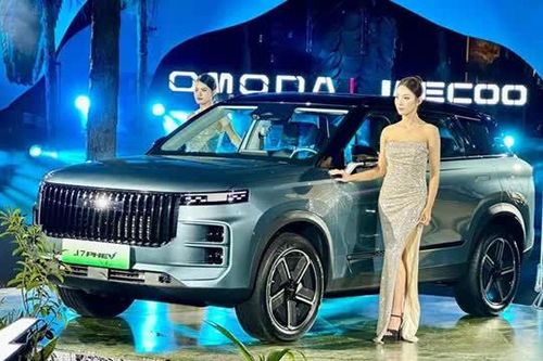 SUV hạng C công suất 342 mã lực, tiêu thụ 0,52 lít xăng/100 km, giá 879 triệu đồng tại Việt Nam, sẵn sàng 'cướp khách' của Mazda CX-5, Honda CR-V