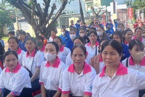 Phụ nữ Bình Định ngày càng chủ động tham gia giải quyết các vấn đề xã hội