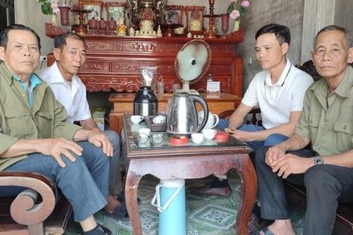 Thanh Hóa: Người dân nộp tiền mua đất ở, xã 'phù phép' thành tiền đóng góp xây dựng ngân sách
