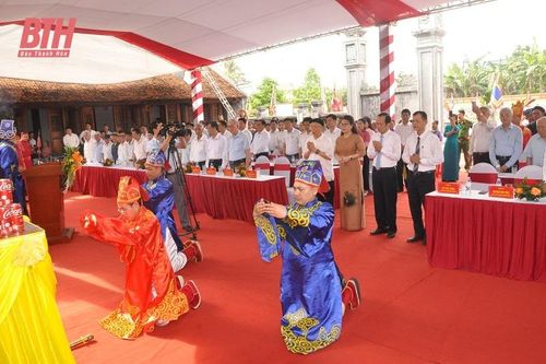 Khai mạc Lễ hội Đền thờ Lê Văn Hưu