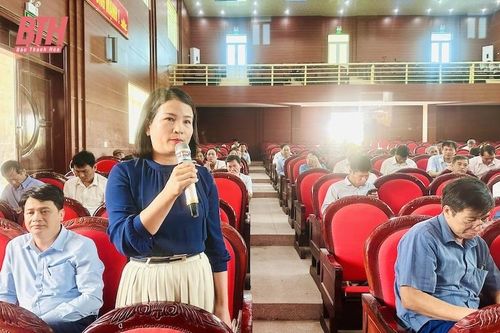 Đại biểu Quốc hội tiếp xúc cử tri Nga Sơn