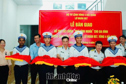 Lữ đoàn 957 bàn giao nhà tình nghĩa cho gia đình quân nhân tại xã Phước Đồng