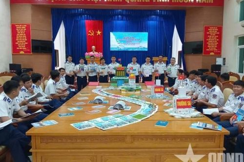 Hải đoàn 11 hưởng ứng Ngày Sách và Văn hóa đọc Việt Nam