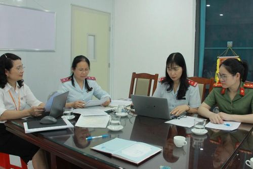 Kiểm tra việc chấp hành quy định hành nghề y, dược tại Phòng khám đa khoa Trường Sinh Hà Nội - Lạng Sơn