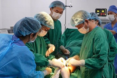 Hội thảo 'Chẩn đoán và điều trị đa mô thức trong ung thư xương và phần mềm'