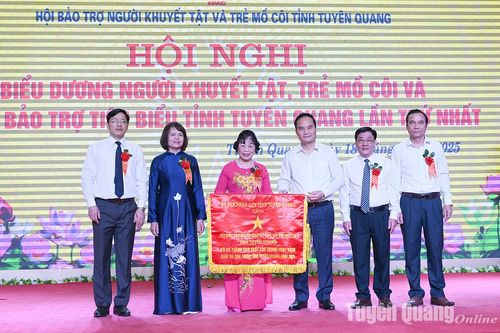 Hội nghị biểu dương người khuyết tật, trẻ mồ côi và người bảo trợ tiêu biểu tỉnh lần thứ nhất