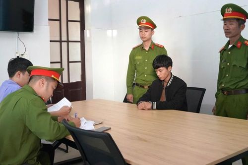 Bắt giữ đối tượng trộm xe máy trước cổng nhà người dân tại Quảng Điền