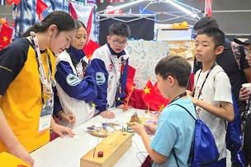 Học sinh Huế đại diện Việt Nam tham gia chung kết cuộc thi FIRST LEGO League tại Mỹ