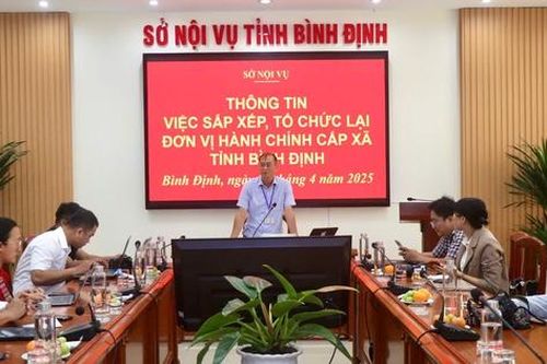 Bình Định giảm gần 63% xã phường, hàng trăm cán bộ có nguyện vọng nghỉ hưu