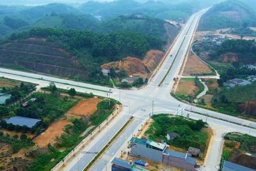 Toàn cảnh đường nối QL37, QL32C với cao tốc Nội Bài - Lào Cai trước ngày khánh thành