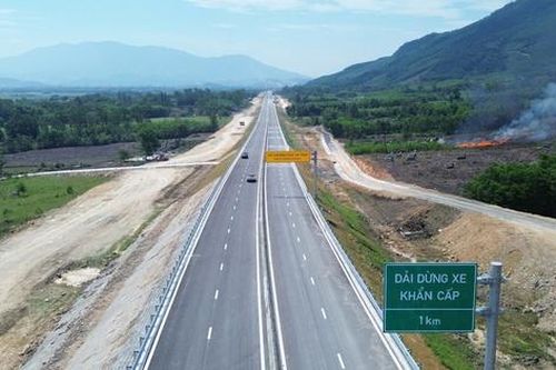 Ngày mai (19/4), khánh thành nhà ga T3 Tân Sơn Nhất, thông xe 5 tuyến cao tốc