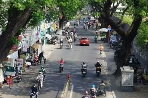 Cấm xe khách đi vào phố Ngọc Hà và Hoàng Hoa Thám