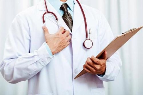 Bác sĩ, dược sĩ, nhân viên y tế tham gia quảng cáo thực phẩm, thực phẩm chức năng là trái quy định