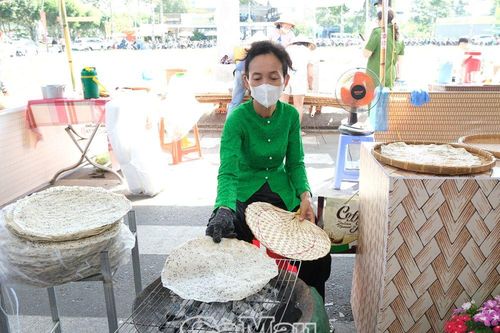 Bánh ngon ba miền