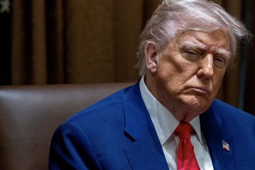 Ông Trump điều hành nước Mỹ hỗn loạn có chủ đích?
