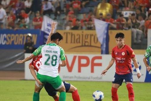 Thi đấu thiếu người, Công an Hà Nội chia điểm cùng Thành phố Hồ Chí Minh