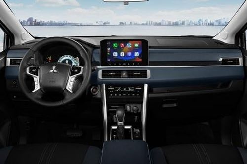 Giá lăn bánh Mitsubishi Xpander Cross mới nhất giảm sốc tới 76 triệu đồng, rẻ không tưởng khiến khách hàng xôn xao