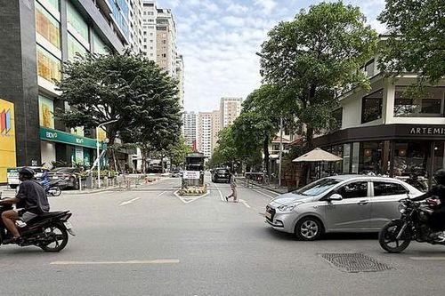 Hà Nội: Hàng loạt khu đô thị 'quay lưng' với hạ tầng, gây nghẽn tắc giao thông