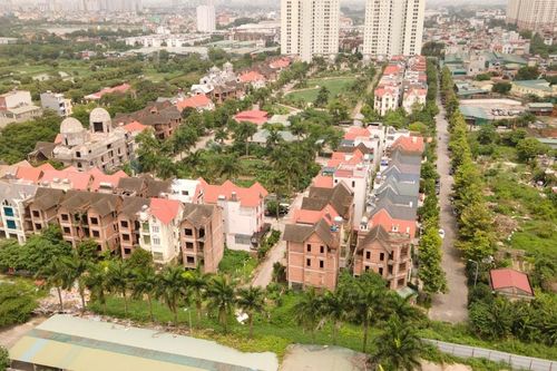 Giao dịch bất động sản nóng dần
