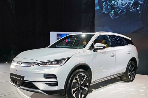 Cận cảnh Sealion 8 - SUV điện được đổi tên 2 lần của BYD