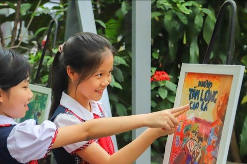 'Sách mở rộng thế giới tư duy' - Chuỗi sự kiện chào mừng Ngày Sách và Văn hóa đọc Việt Nam