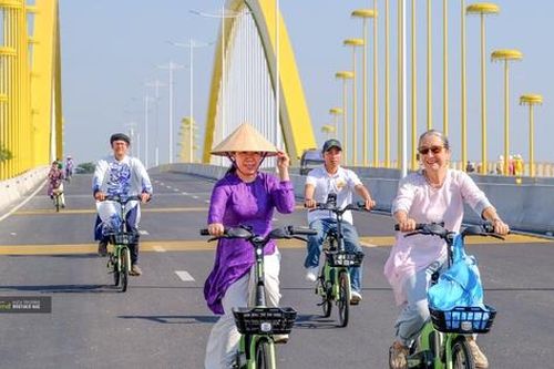 Huế tiên phong phát triển du lịch di sản xanh và thành phố xe đạp