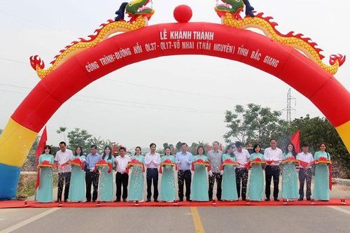 Bắc Giang khánh thành ba công trình lớn
