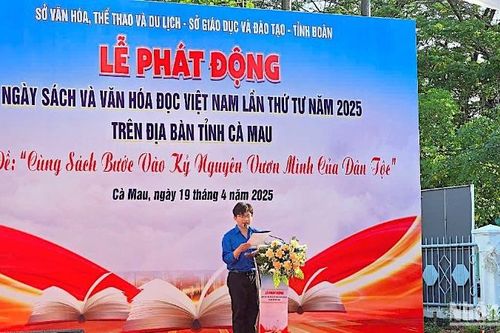 Cùng sách bước vào kỷ nguyên vươn mình của dân tộc