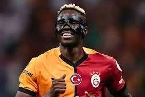 Man United bán hai tiền đạo để chiêu mộ Victor Osimhen?