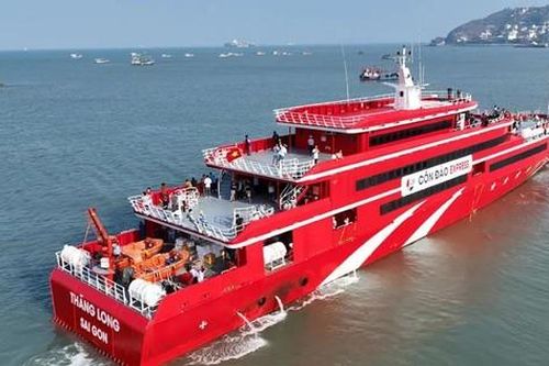 Tăng chuyến tàu cao tốc và máy bay đến Côn Đảo dịp lễ 30/4