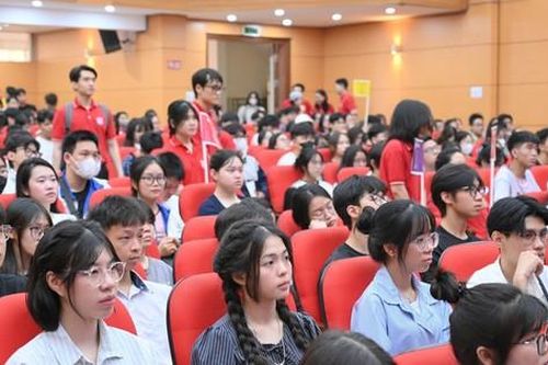 Những lưu ý đặc biệt khi xét tuyển vào Trường Đại học Y Hà Nội