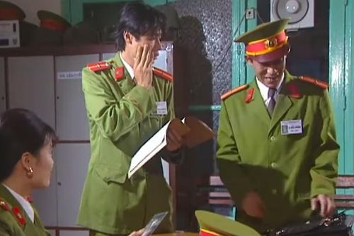 Võ Hoài Nam xúc động tái ngộ NSƯT Văn Báu sau 25 năm đóng 'Cảnh sát hình sự'