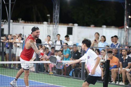 Các 'sao' vợt pickleball hàng đầu thế giới khuấy động cụm sân Pickleball D-Joy
