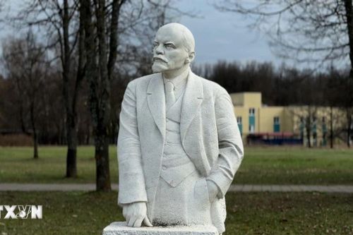 155 năm ngày sinh V.I.Lenin: Ánh sáng không thể tắt