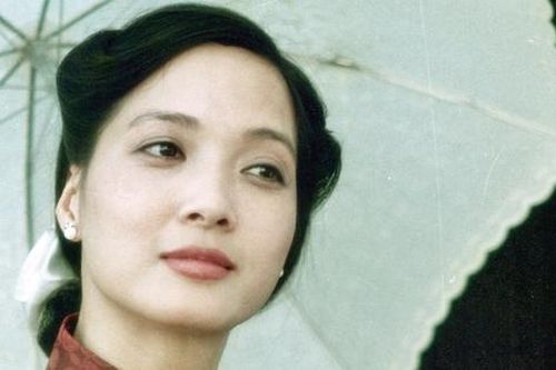 Nữ nghệ sĩ được phong NSND ở tuổi 38: Xinh đẹp, nổi tiếng một thời, tuổi 62 hạnh phúc viên mãn