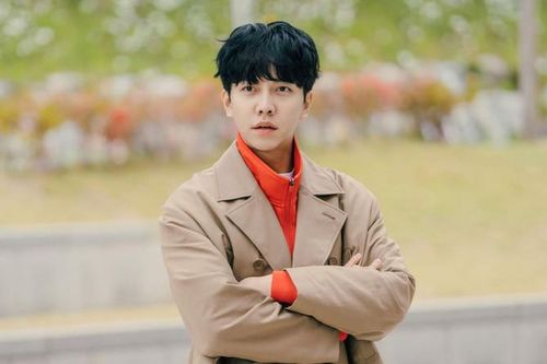Lee Seung Gi tái xuất với vai trò ca sĩ